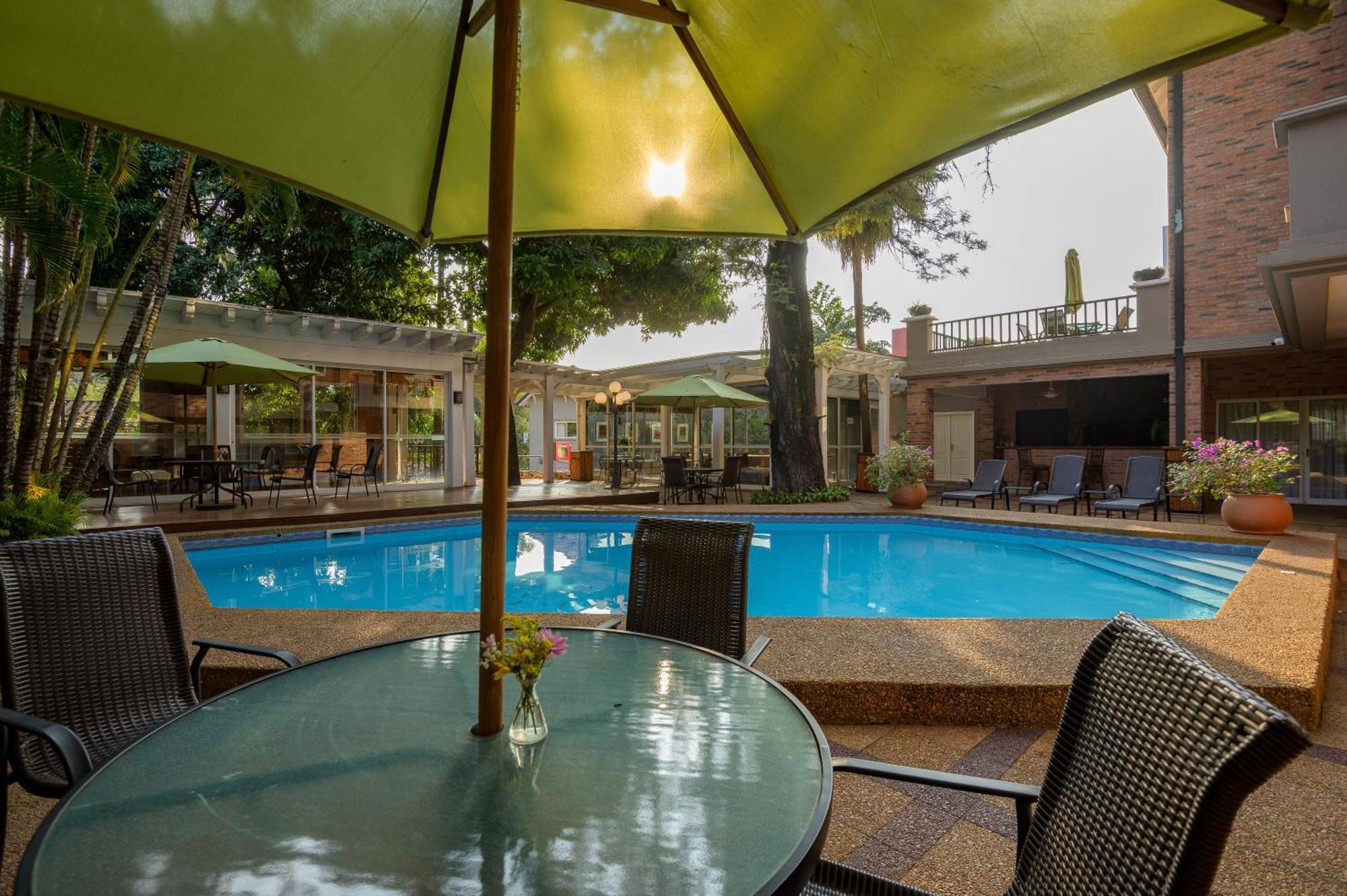 Hotel Villa Morra Suites أسونسيون المظهر الخارجي الصورة